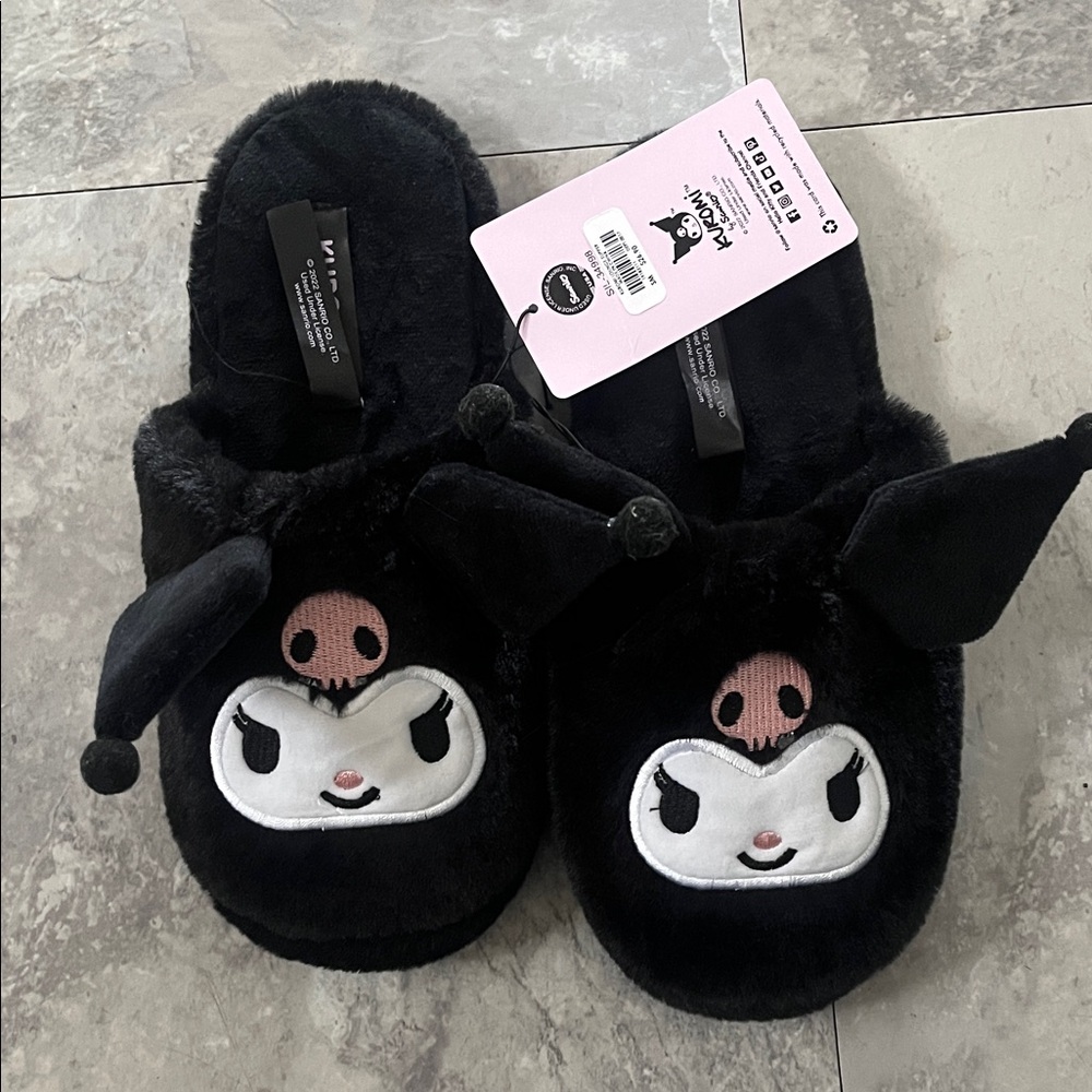 Sanrio Kuromi Plush Slippers - Black and Pink